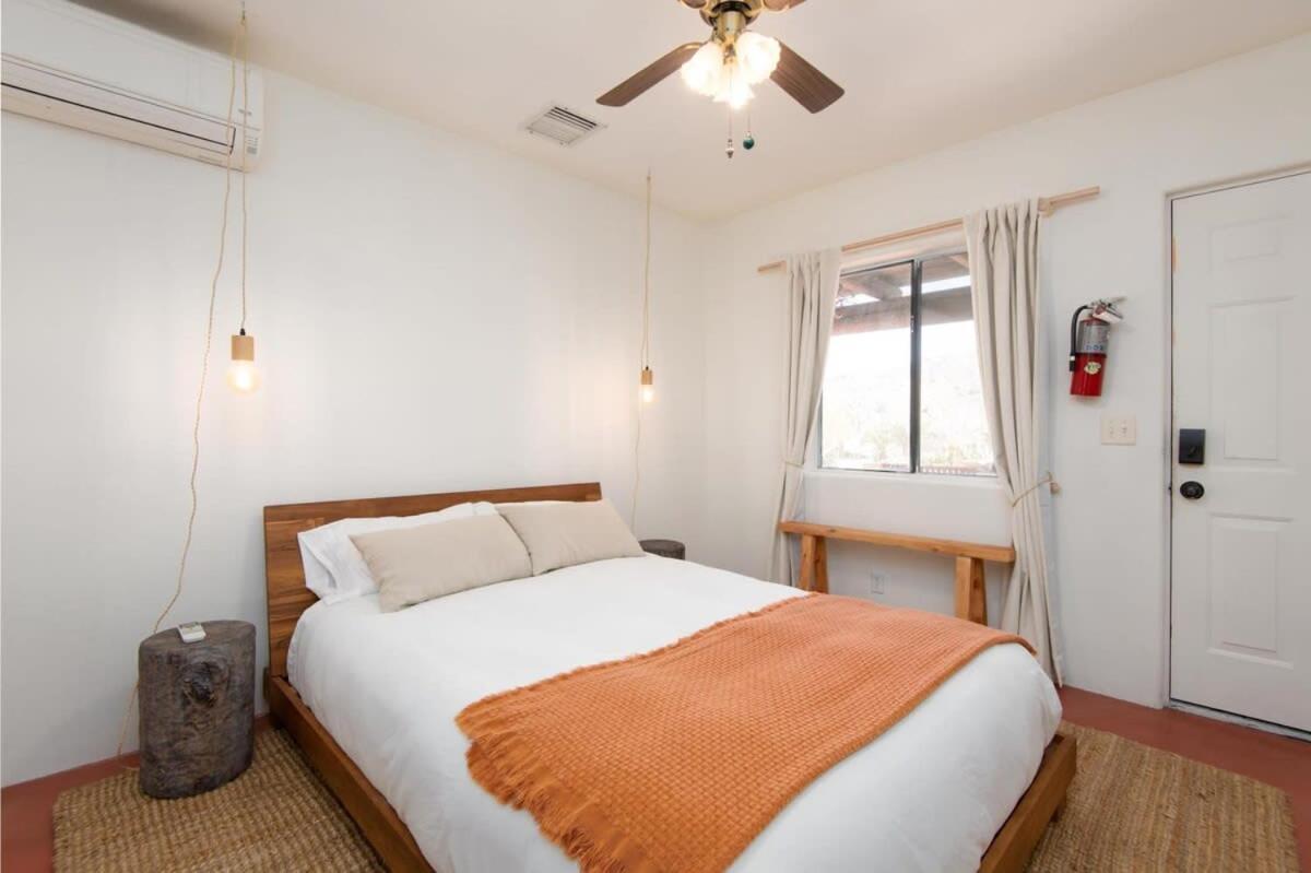 Renovated Lodge - Room 1 With Pool Access Joshua Tree Exterior foto