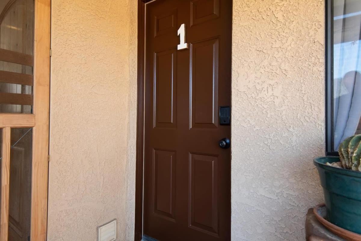 Renovated Lodge - Room 1 With Pool Access Joshua Tree Exterior foto