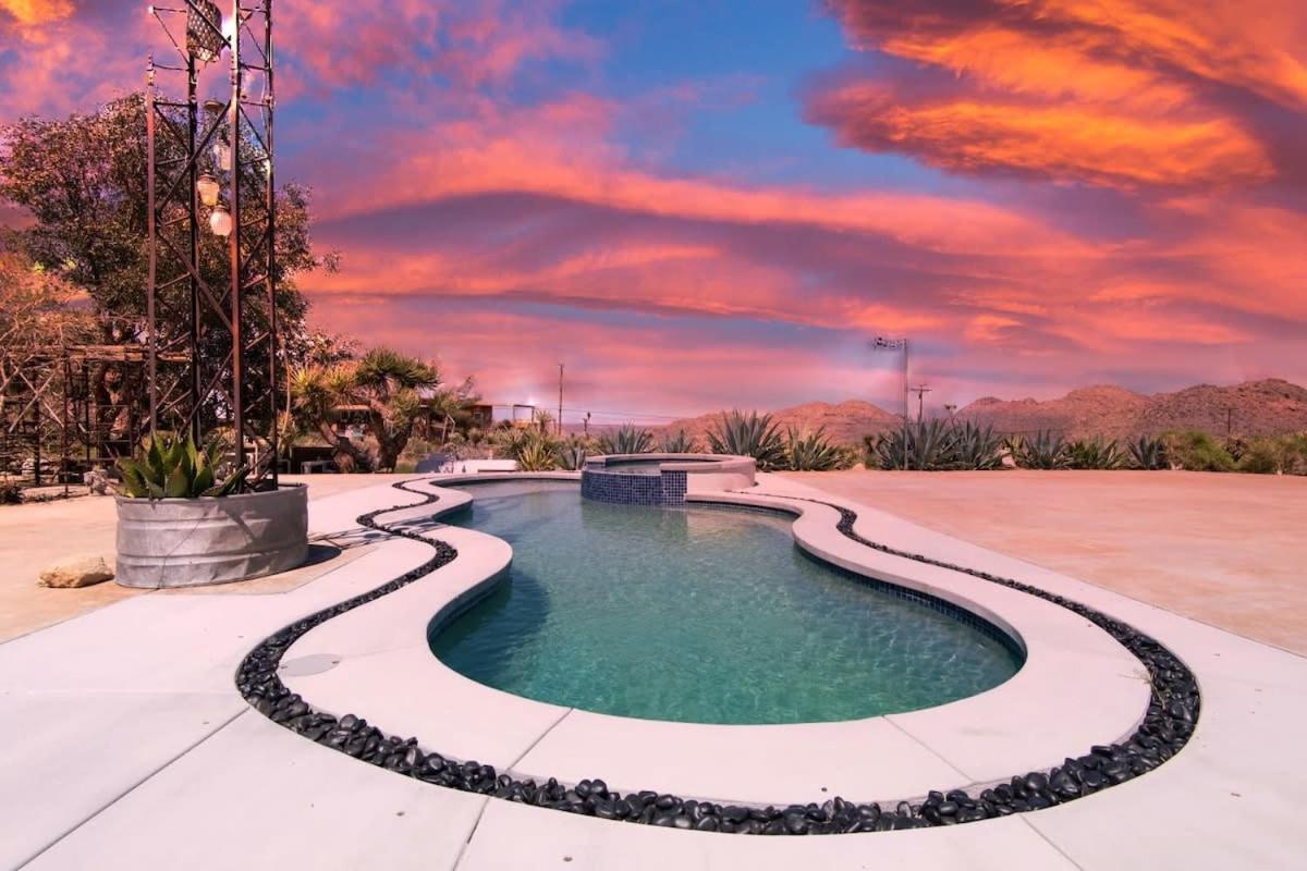 Renovated Lodge - Room 1 With Pool Access Joshua Tree Exterior foto